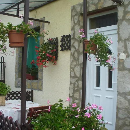 Pleiveisz Apartment Sárvár