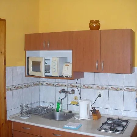 Apartment Pleiveisz *